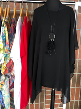 Load image into Gallery viewer, Top Shawl - D'Aku Designs